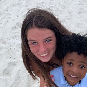 Meet your Posher, Maddie